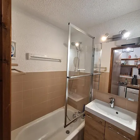 Duplex Au Calme Vue Montagne Apartamento